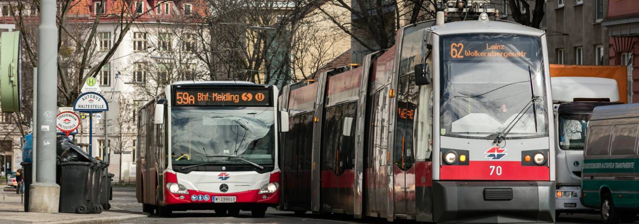 Gradnja avtomobilov in tramvaji z nizkimi tlemi