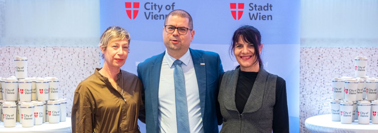 slijeva nadesno: Sandra Knežević, referentica za medije; Domagoj Mičić, voditelj Međunarodnog ureda Grada Beča u Zagrebu i Natascha Borozan, koordinatorica za Hrvatsku i Srbiju